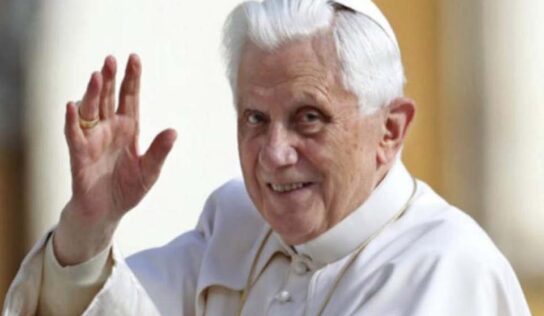 Morre o papa emérito Bento XVI, aos 95 anos, em Roma