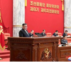 Líder nortecoreano apresenta objetivos das Forças Armadas para 2023