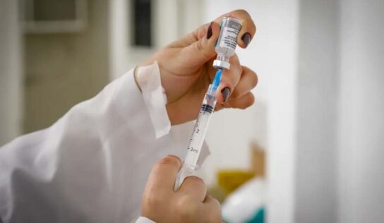 IMUNIZAÇÃO Governo Lula prevê vacinação anual contra a Covid para grupos de risco