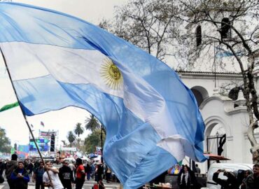 Gasto de milhões com lubrificante sexual causa polêmica na Argentina