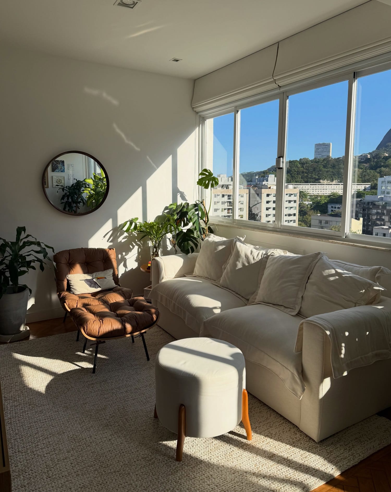 Apartamento de Clara Buarque - Foto: Reprodução / Instagram @clara.buarque