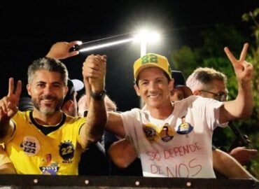 Ao lado de Marcos Rogério, Pagani participa de mega carreata em Vilhena