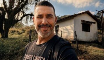 Aos 47 anos, apresentador de TV é dono de sítio usado como refúgio da família e que estava abandonado