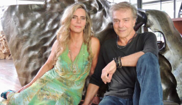 Bruna Lombardi e Carlos Alberto Riccelli completam 48 anos juntos com a família crescendo