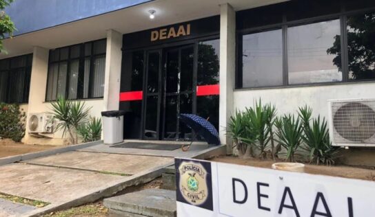 Adolescente é apreendido após esfaquear mulher em Manaus