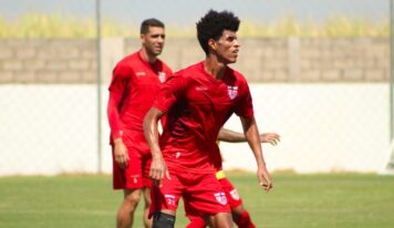Ex-CRB, Ewerton Páscoa critica situação do gramado do campo da Ponte Preta: “Não dá para aceitar”