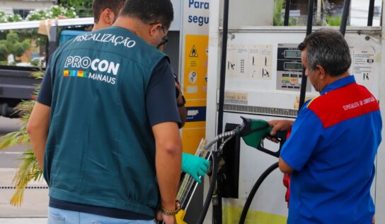 Gasolina comum tem alta de 7,95% no menor preço em Manaus, aponta Procon