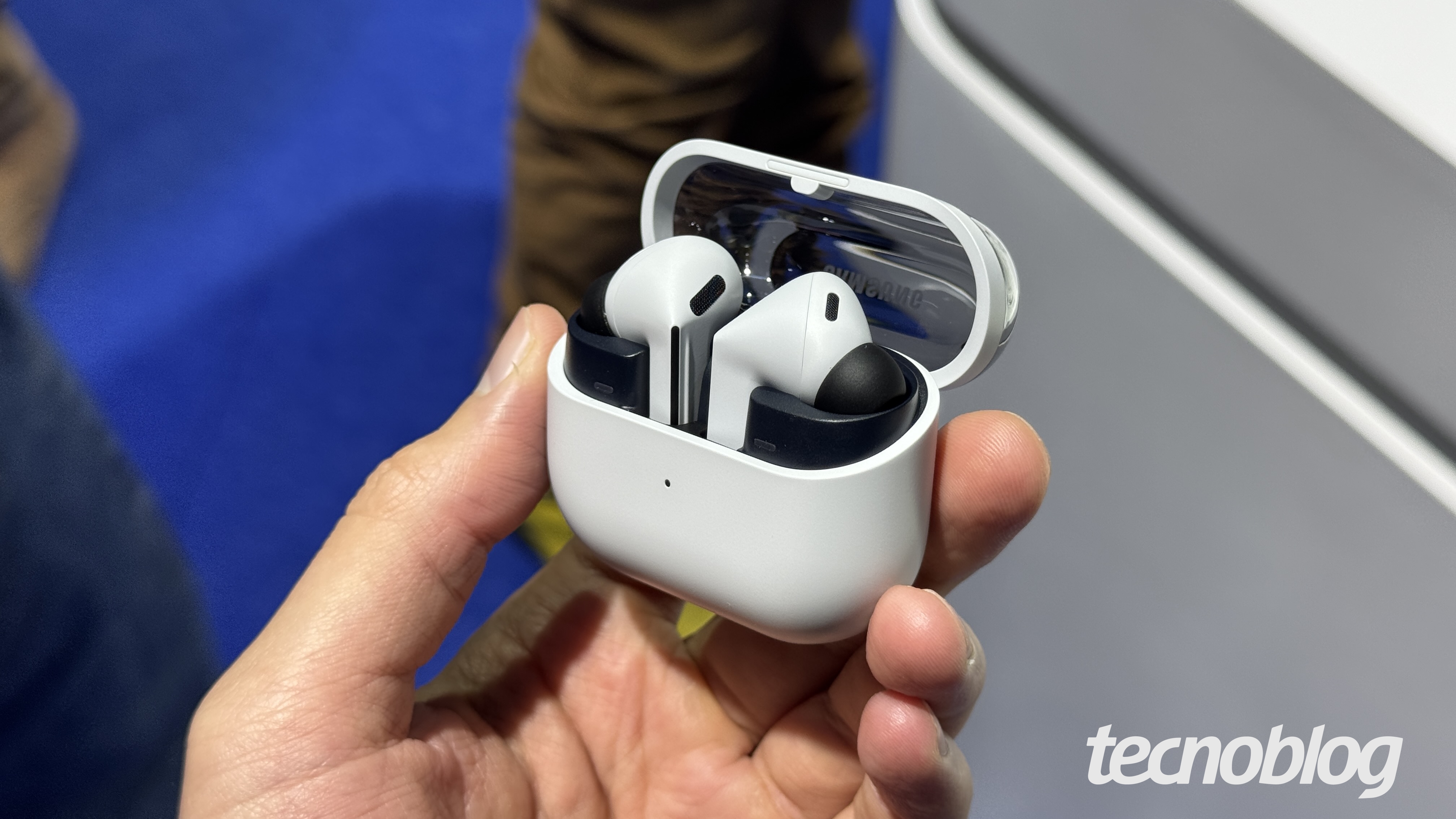 Galaxy Buds 3 FE (foto: Thássius Veloso/Tecnoblog)