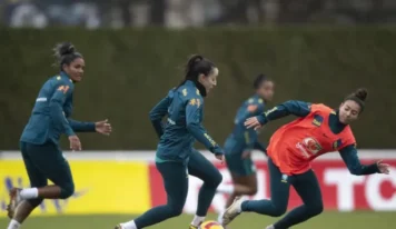 Seleção feminina faz estreia histórica no Beira-Rio contra a Argentina
