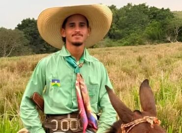 Jovem de 20 anos morre afogado após cair de barco durante pescaria no Rio Machado