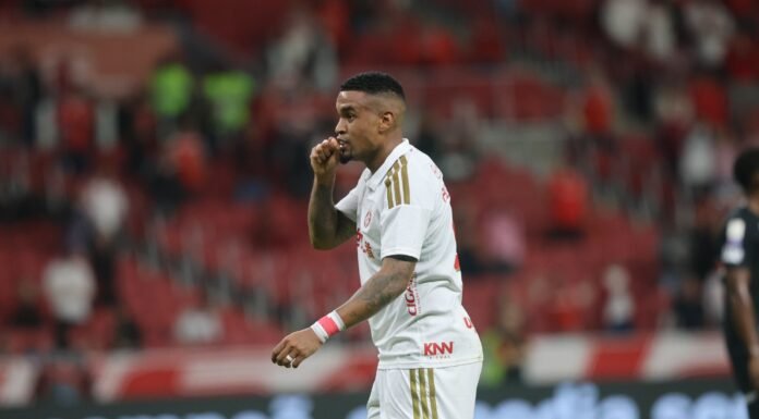 Alerrandro recupera titularidade no Internacional sob comando de Eduardo Baptista