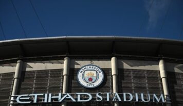 Patrocinadora do Manchester City estuda ação legal contra Premier League por prejuízos gerados