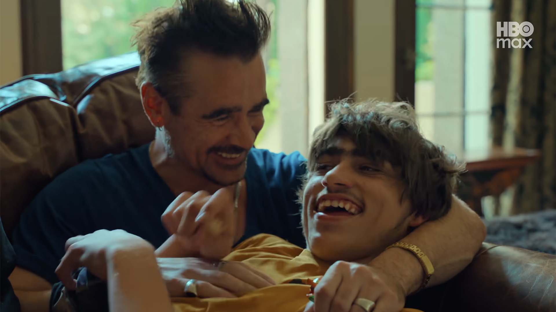 Colin Farrell e seu filho James - Foto: Reprodução / HBO Max