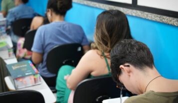 Defensoria Pública do Amazonas lança concurso para níveis médio e superior; veja salários