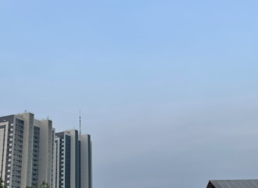 ‘Nuvem’ de fumaça reaparece em Manaus e cidade volta a ter a pior qualidade do ar no Brasil após um dia