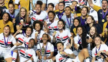 São Paulo segura Corinthians e é campeão brasileiro pela 1ª vez