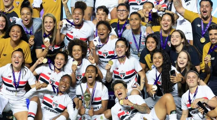 São Paulo segura Corinthians e é campeão brasileiro pela 1ª vez