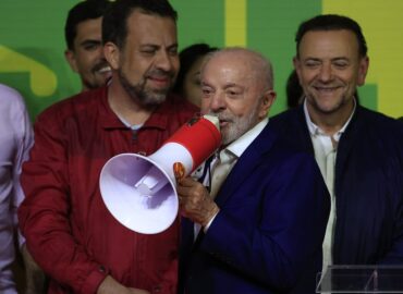 Eleições 2026: disputa entre Lula e Flávio segue no segundo turno