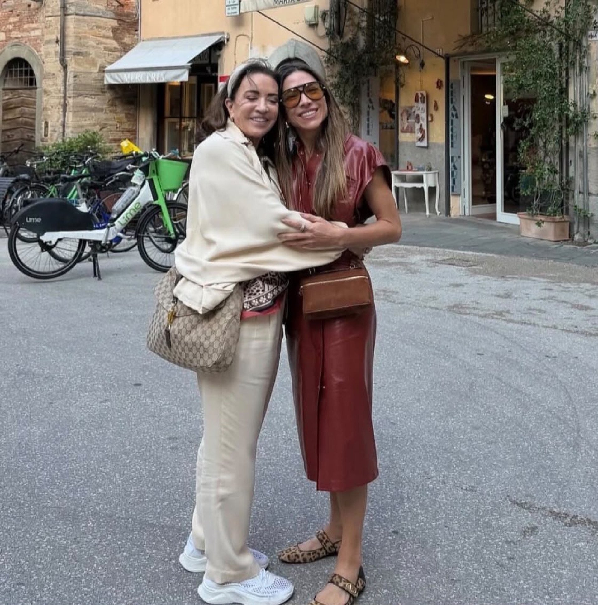 Iris e Patrícia Abravanel