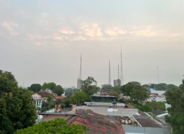 Manaus registra melhora na qualidade do ar nesta terça, mas segue como cidade mais poluída do Brasil