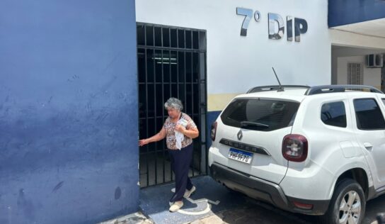 Mulher é presa com identidades falsas em Manaus; documentos seriam usados para votar mais de uma vez