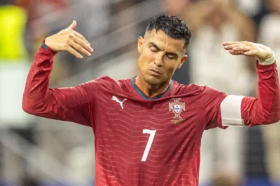 Rio Ferdinand defende Cristiano Ronaldo e acusa Jorge Jesus de mentir