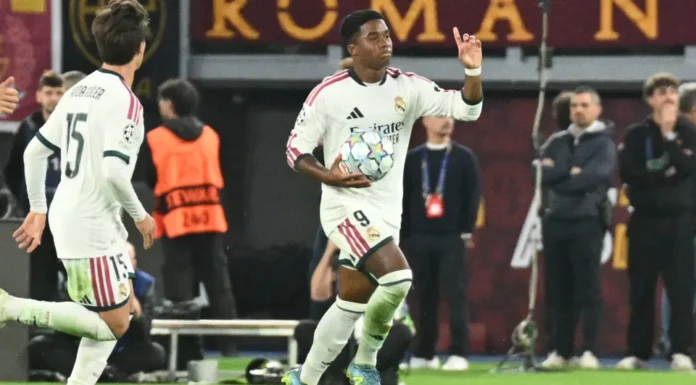 Endrick brilha contra Roma, recebe elogio de Mourinho e Real Madrid vence