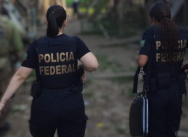 PF faz operação contra grupo suspeito de falsificar e vender certidões de nascimento no AM