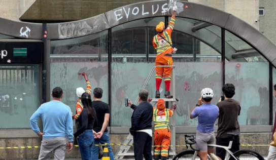 Polícia registra depredação, tumulto e pichações após ato pró-Lula na Avenida Paulista