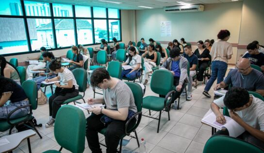 UEA mantém provas do SIS e do Vestibular apesar da fumaça em Manaus e cidades da Região Metropolitana