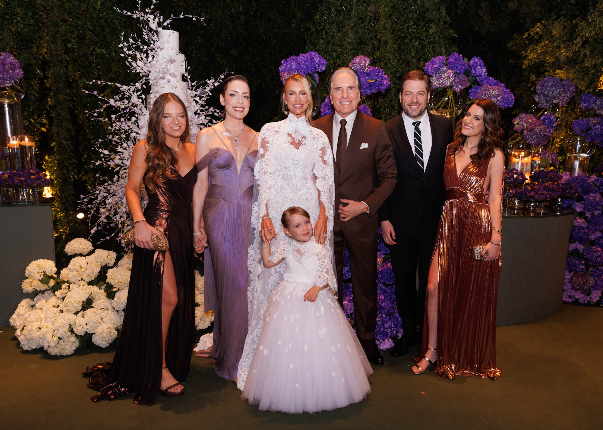 Roberto Justus com a esposa e os cinco filhos - Foto: Brazil News