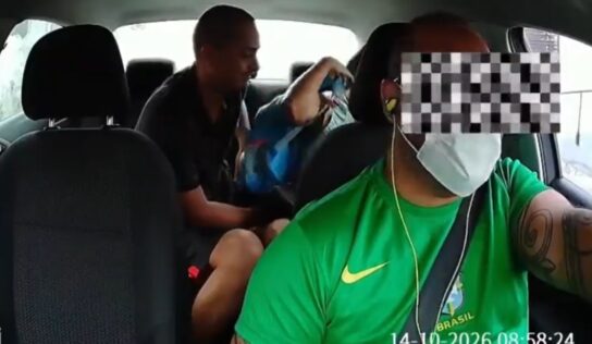 VÍDEO: Câmeras de segurança registram momento em que pai faz filho de um ano refém em Manaus