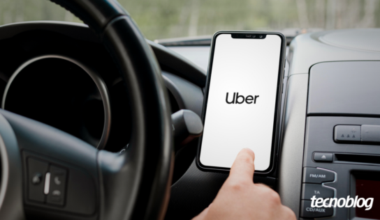 Uber lança recurso para facilitar embarque de idosos e pessoas com deficiência