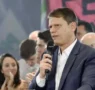 Tarcísio de Freitas é reeleito governador de São Paulo no primeiro turno em 2026