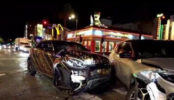 Lutador do UFC se envolve em acidente de carro durante live