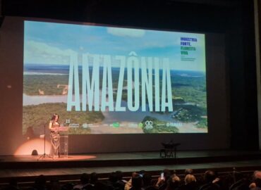 Documentário sobre produção sustentável e mudanças climáticas é lançado no Teatro Amazonas